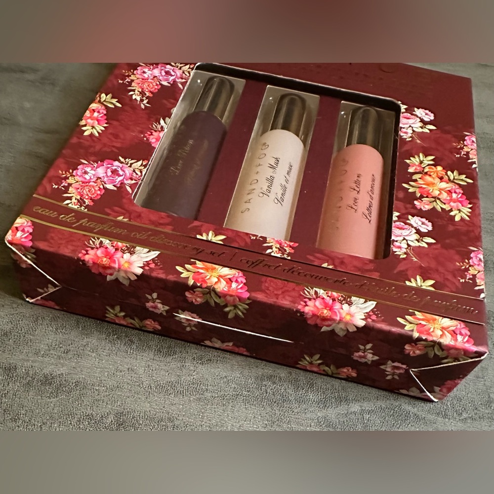 NWOT Sand + Fog Scent Oil Rollers Set - Picture 4 of 6